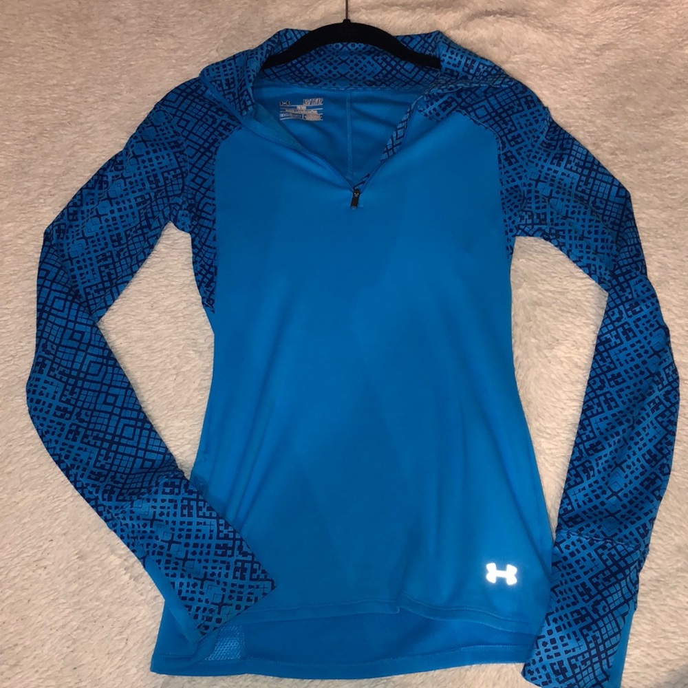 Blue Under Armour workout sweatshirt